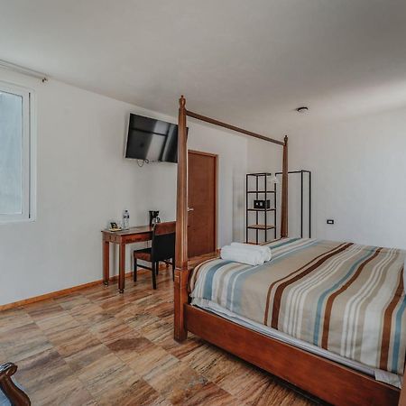 Habitacion Privada, 5 Min Catedral メリダ エクステリア 写真