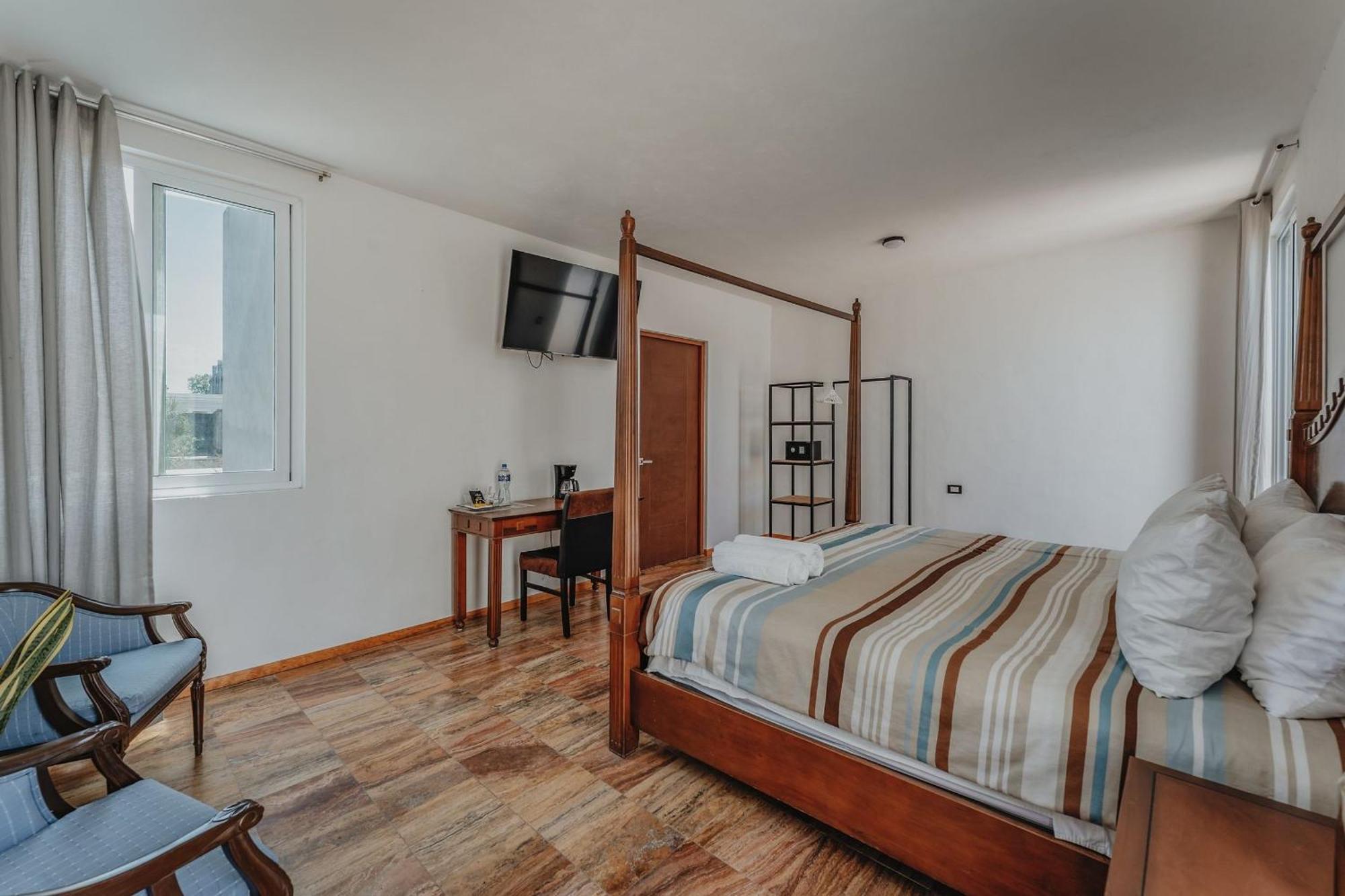 Habitacion Privada, 5 Min Catedral メリダ エクステリア 写真
