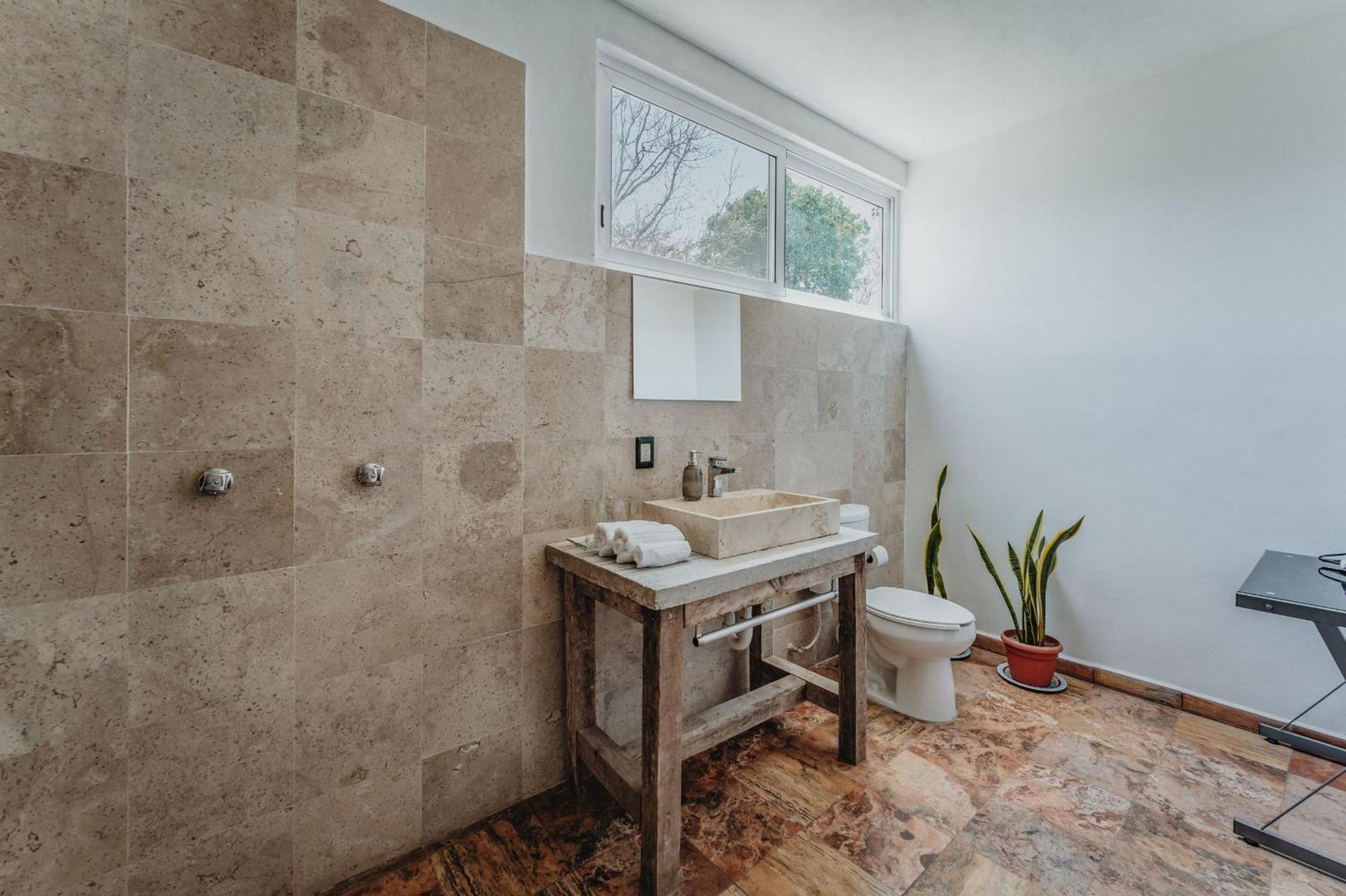 Habitacion Privada, 5 Min Catedral メリダ エクステリア 写真